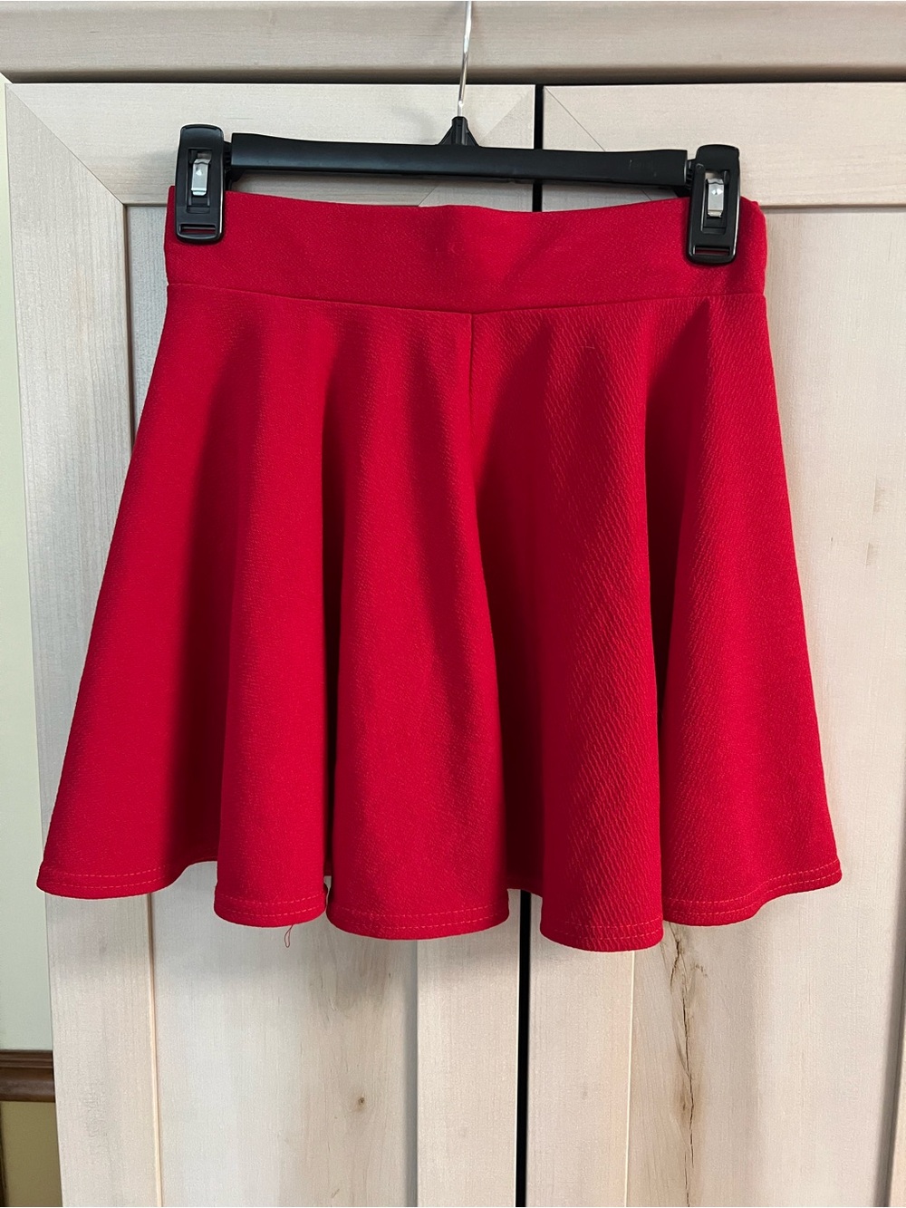 Women's Sz Small - Red Skirt -Pleated -Knit -Skater -Mini - Pull On - Urban CoCo